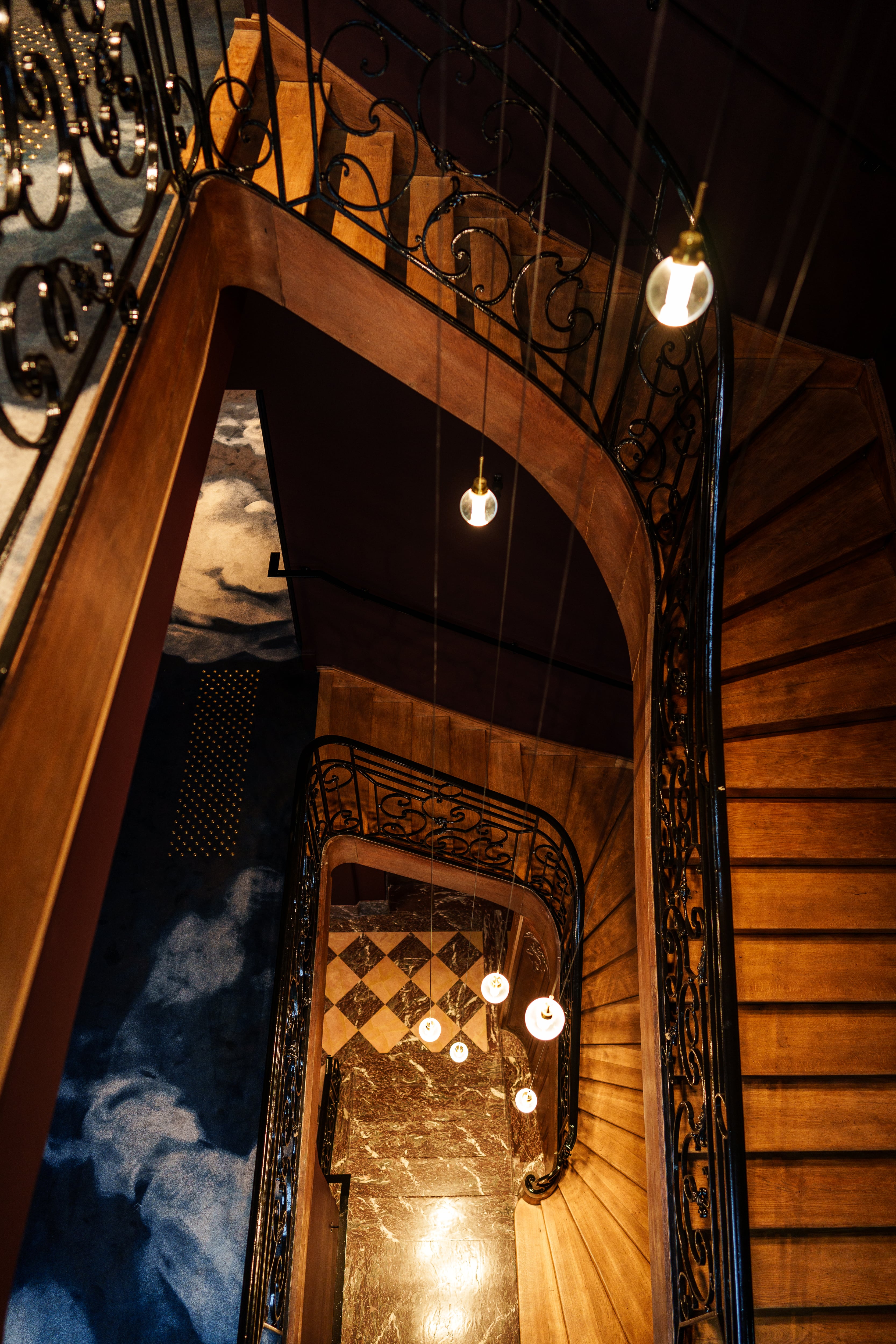 Photographie d’architecture intérieure d’une cage d’escalier. - Sébastien Gras