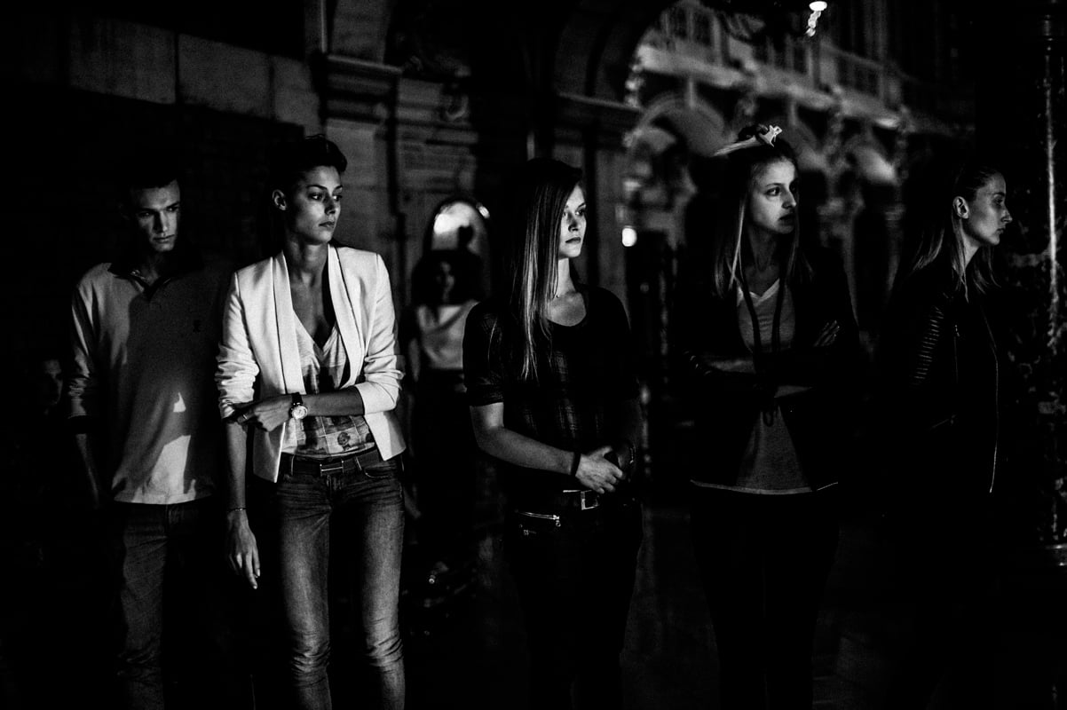 Behind the catwalks Behind the catwalks - Sébastien Gras