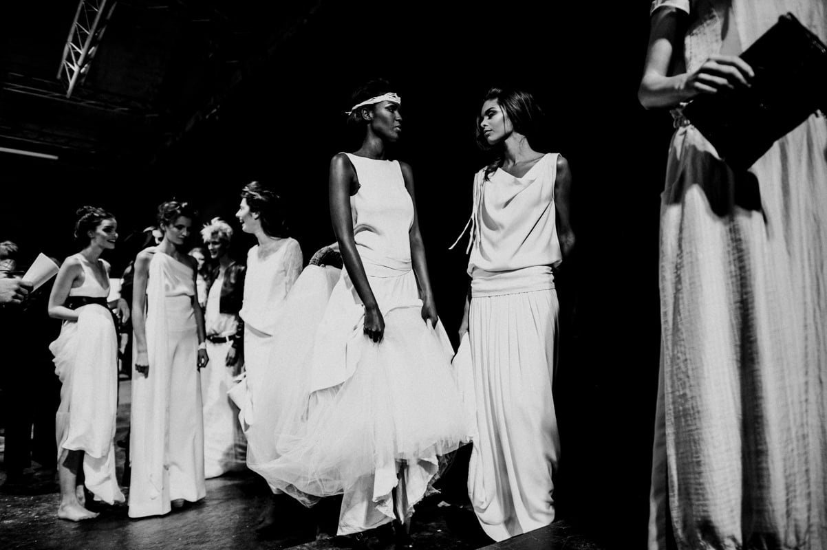 Behind the catwalks Behind the catwalks - Sébastien Gras