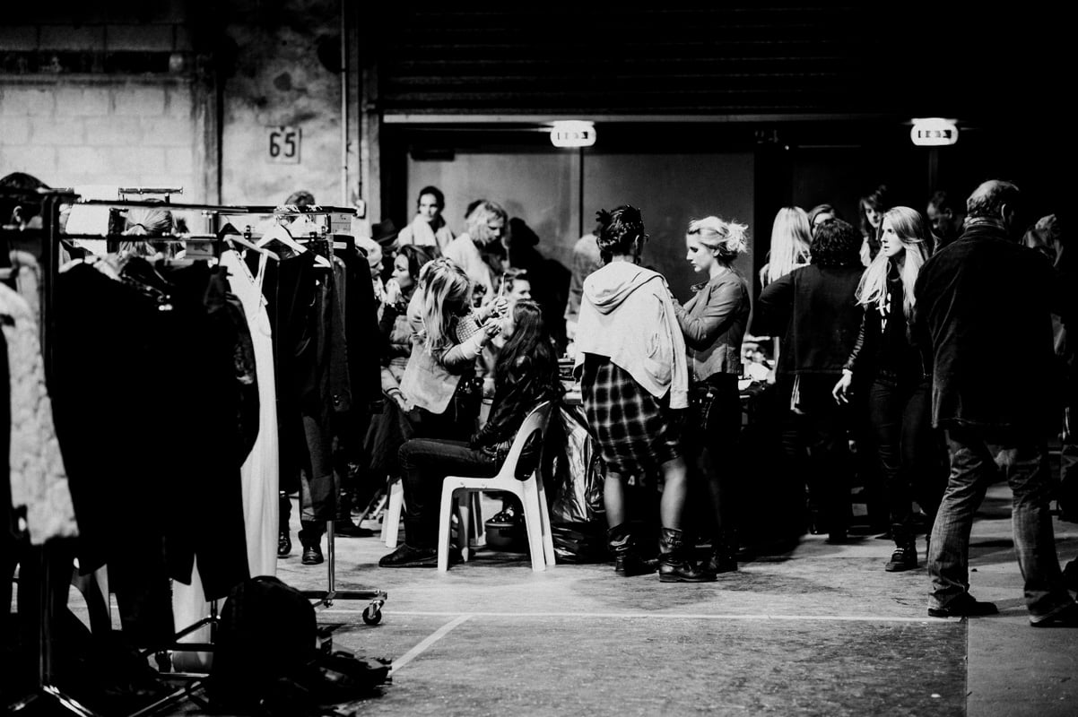 Behind the catwalks Behind the catwalks - Sébastien Gras