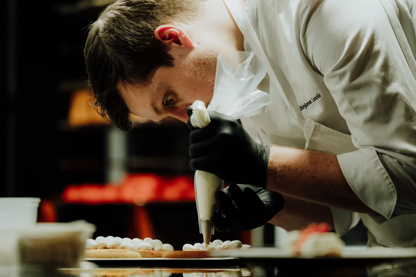 Les coulisses de la préparation en cuisine.